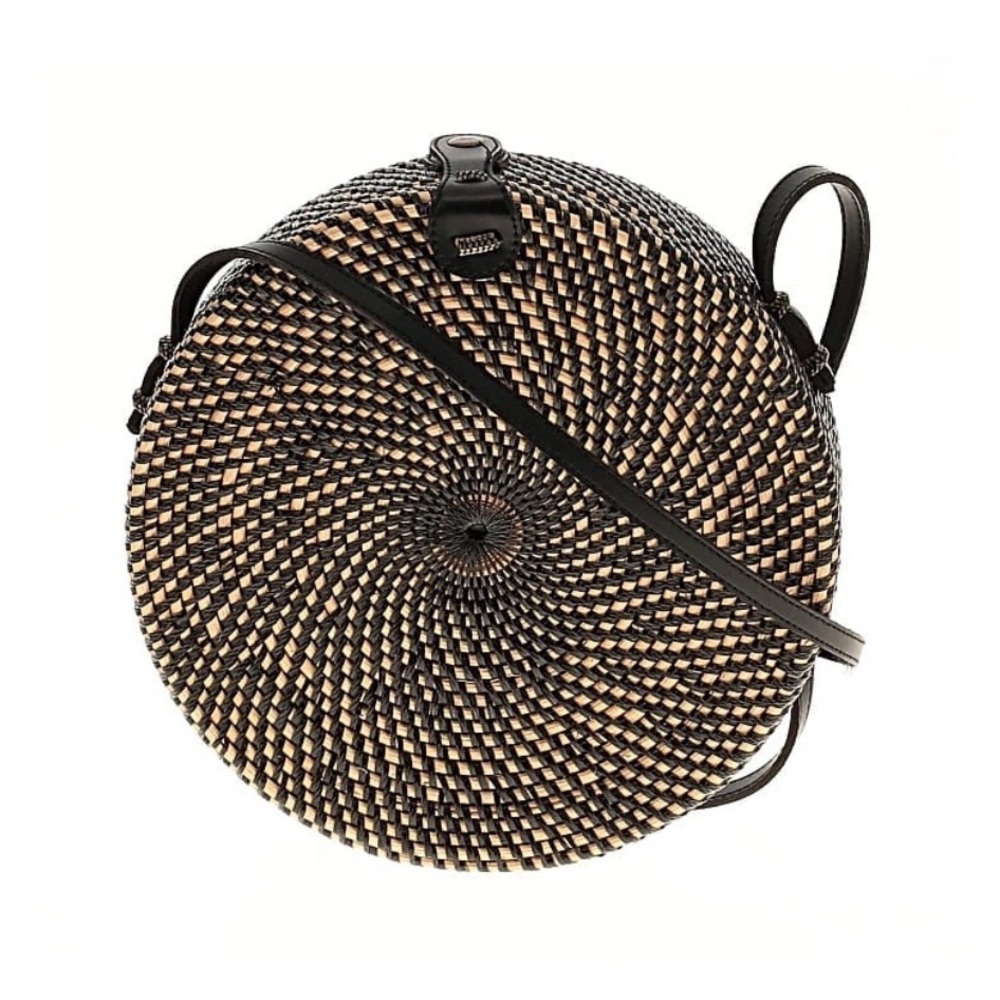 Village Thrive Round Rattan Purse NWOT Canteen Style Black/Natural